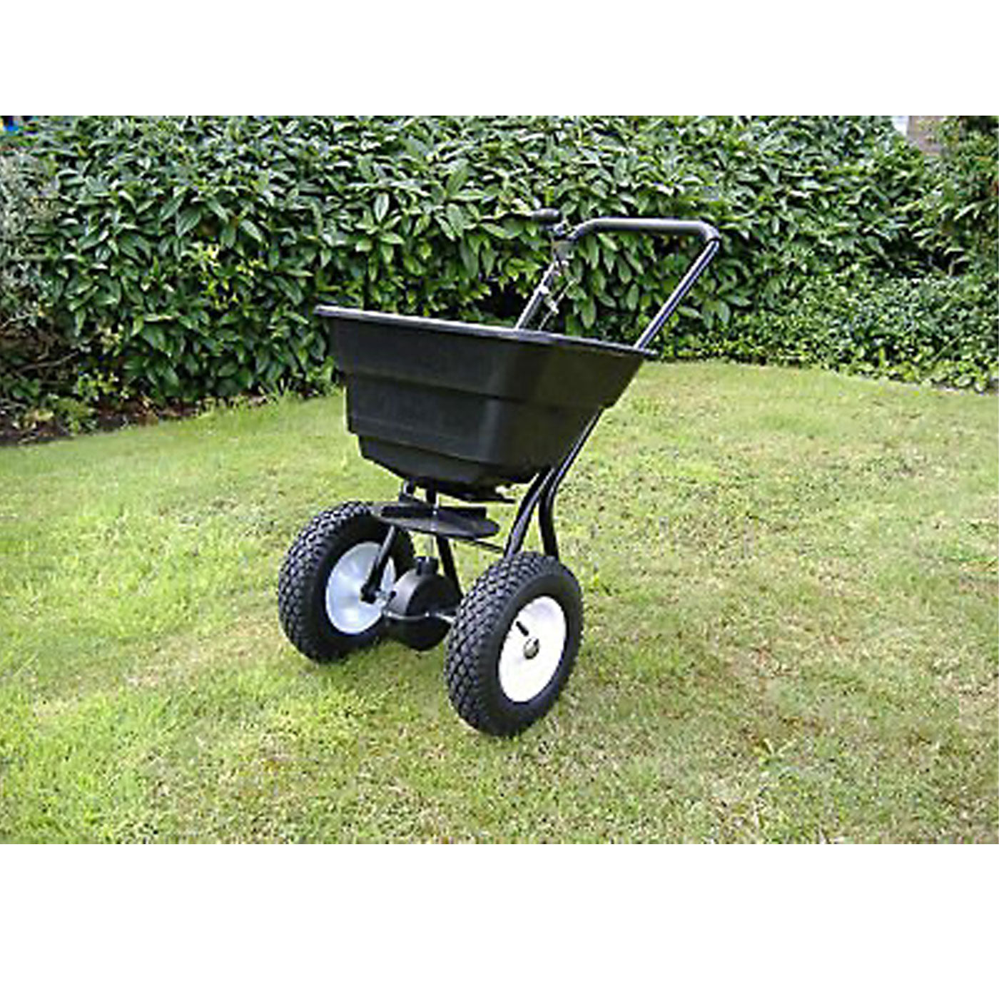 Handy Fertilizer, granules, grass seed & salt Wheeled spreader - Image 2