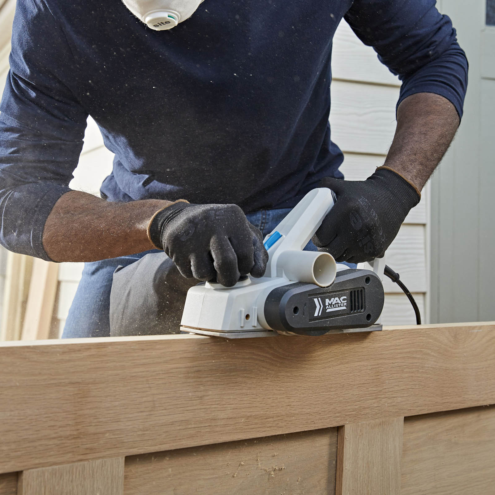 Mac Allister Planer Corded MHP900 Powerful Precise Woodworking Soft Grip 900W - Image 2