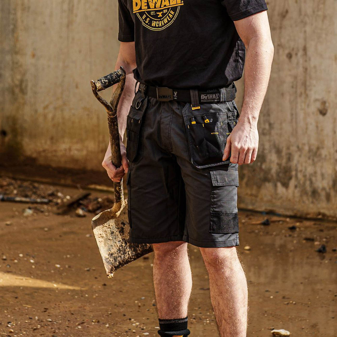 DEWALT Cheverley Stretch Work Shorts Grey 36" W - Image 2