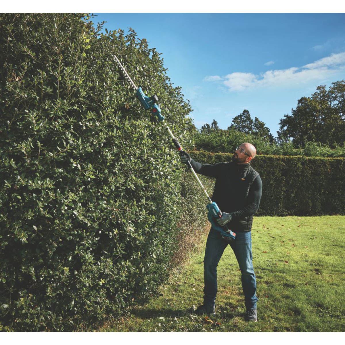 Erbauer Pole Hedge Trimmer Cordless 18/36V ERI1023PHT 45cm Brushless Body Only - Image 4