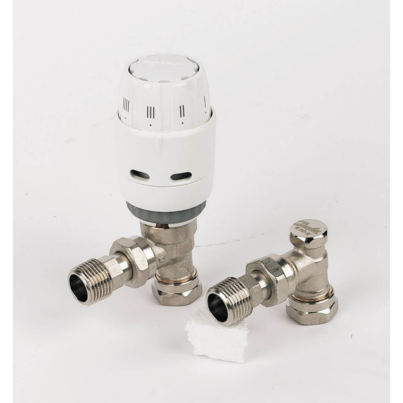 Danfoss RAS-C² White Angled & Straight Thermostatic TRV & Lockshield 10mm x 1/2" - Image 1