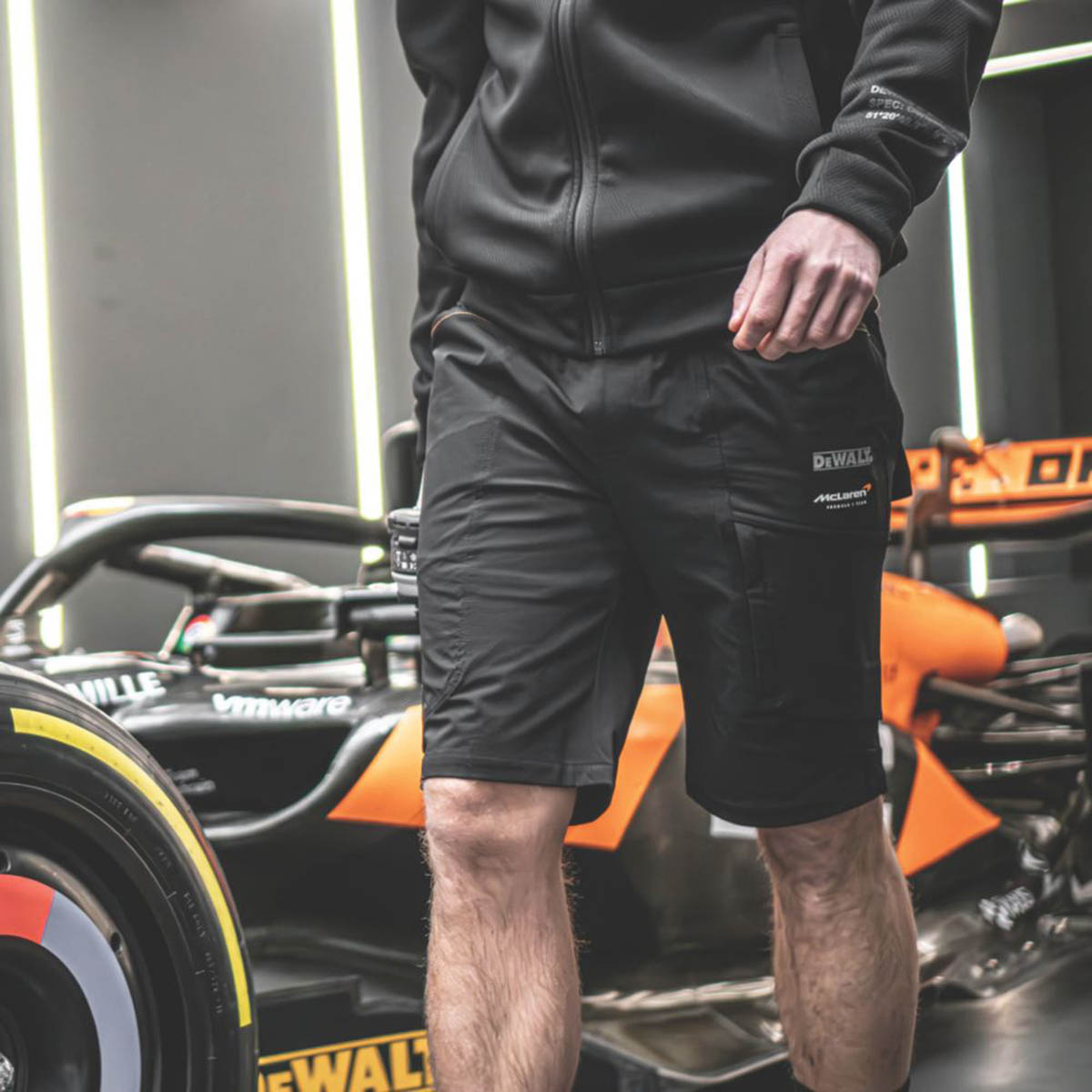 DeWalt Mens Work Shorts Jogger Stretch Black McLaren F1 Team Temple XL 36-44" W - Image 5
