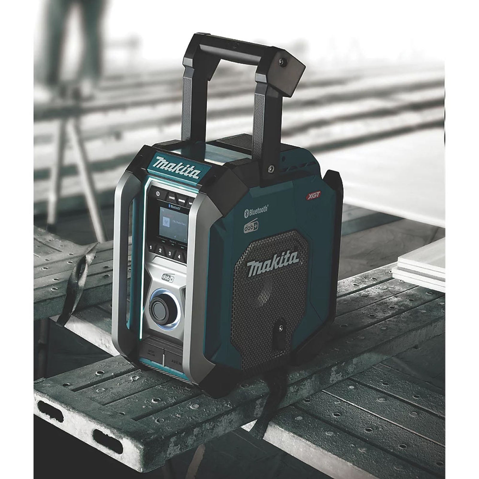 Makita Job Site Radio 12/18/40V 230V MR007GZ Bluetooth DAB+/FM IP65 Body Only - Image 5