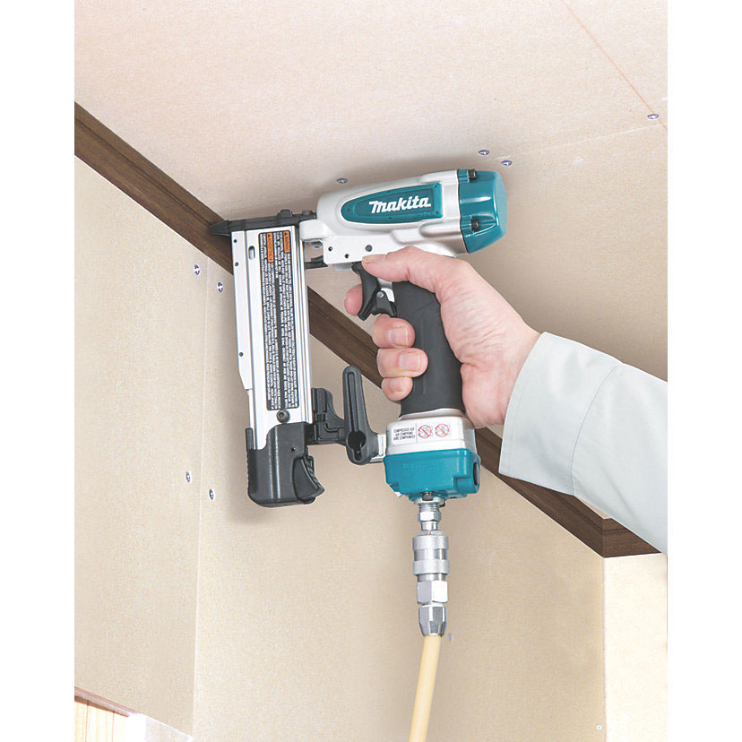 Makita Air Pin Nail Gun AF353 35mm First Fix Compact Lightweight 23ga - Image 2