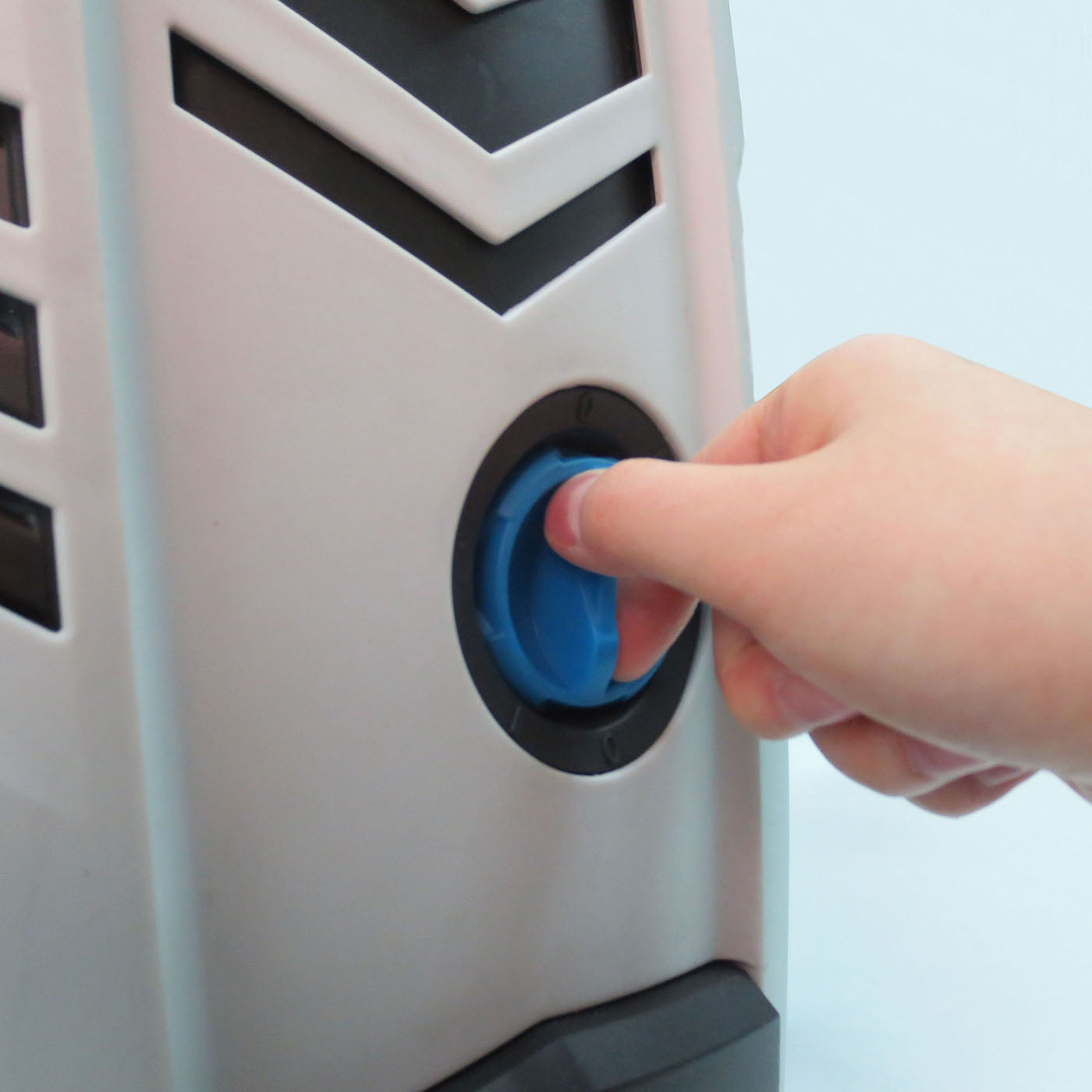 Mac Allister Pressure Washer Electric MPWP100D-3 Jet Wash Garden Car Patio 1.3kW - Image 9