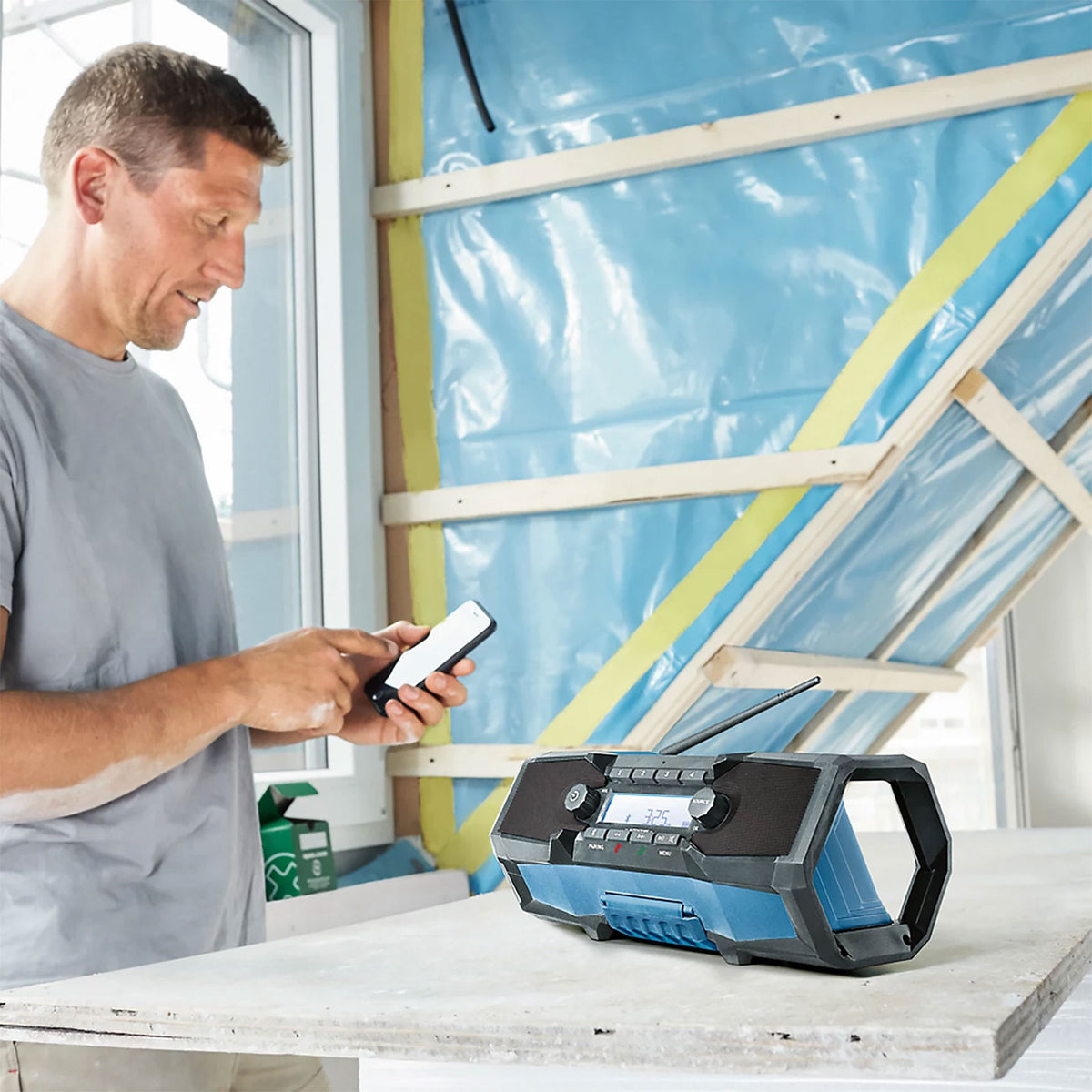 Bosch Professional GPB 18V-2 C Bluetooth AM/FM Site Radio Bare Tool IP54 - Image 3