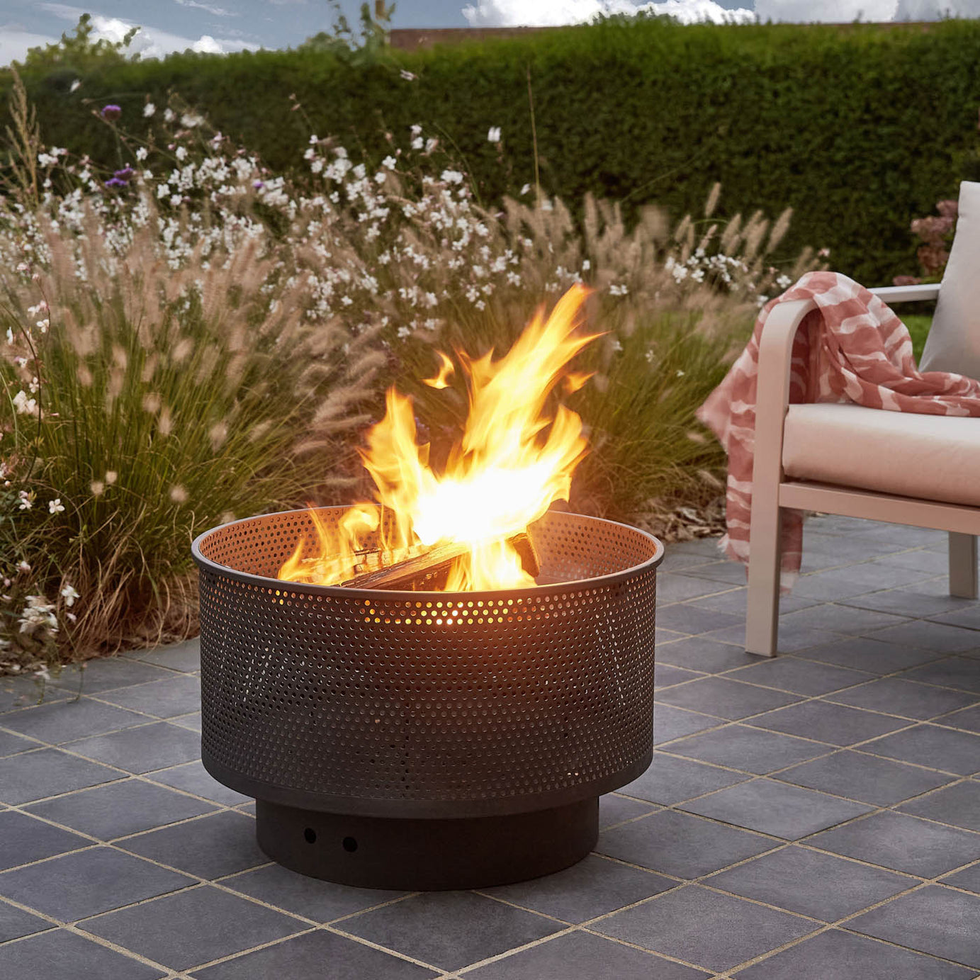 GoodHome Firepit Table Aconite Steel Matt Black Round - Image 4