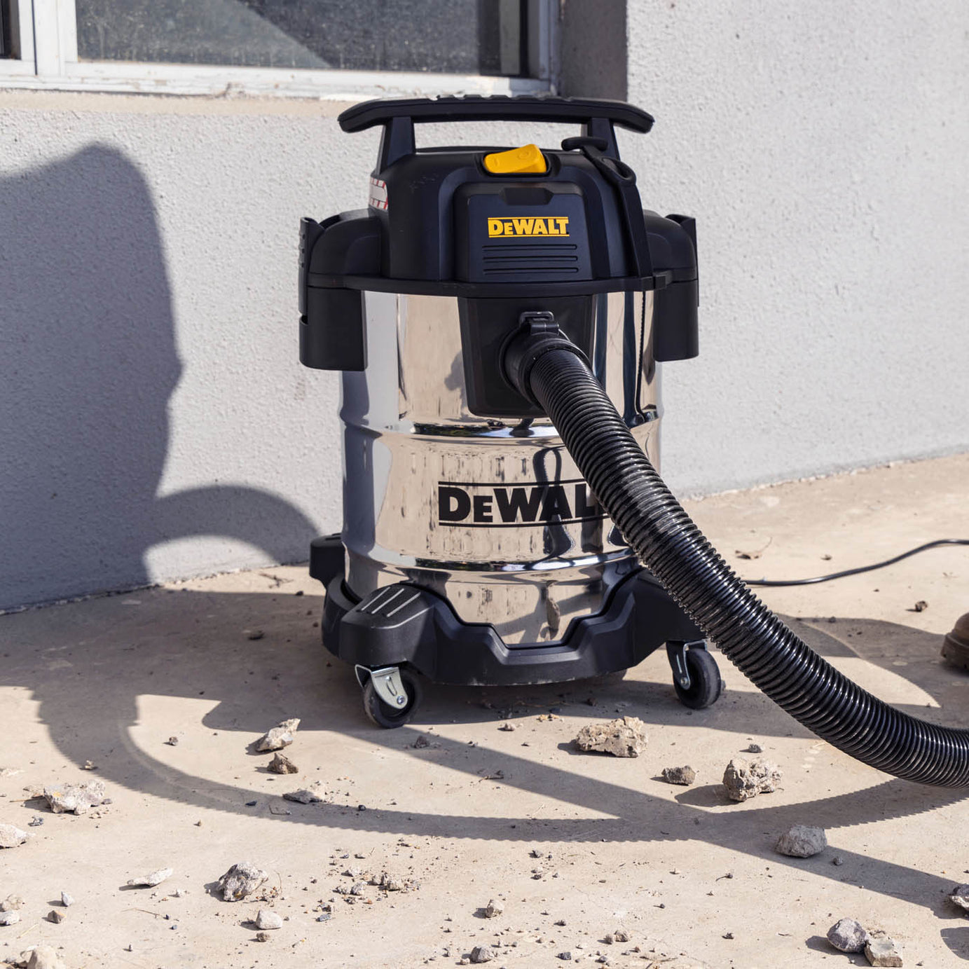 DeWalt Wet And Dry Vacuum Cleaner DXV25SA Industrial Corded Wheeled Durable 25L - Image 2
