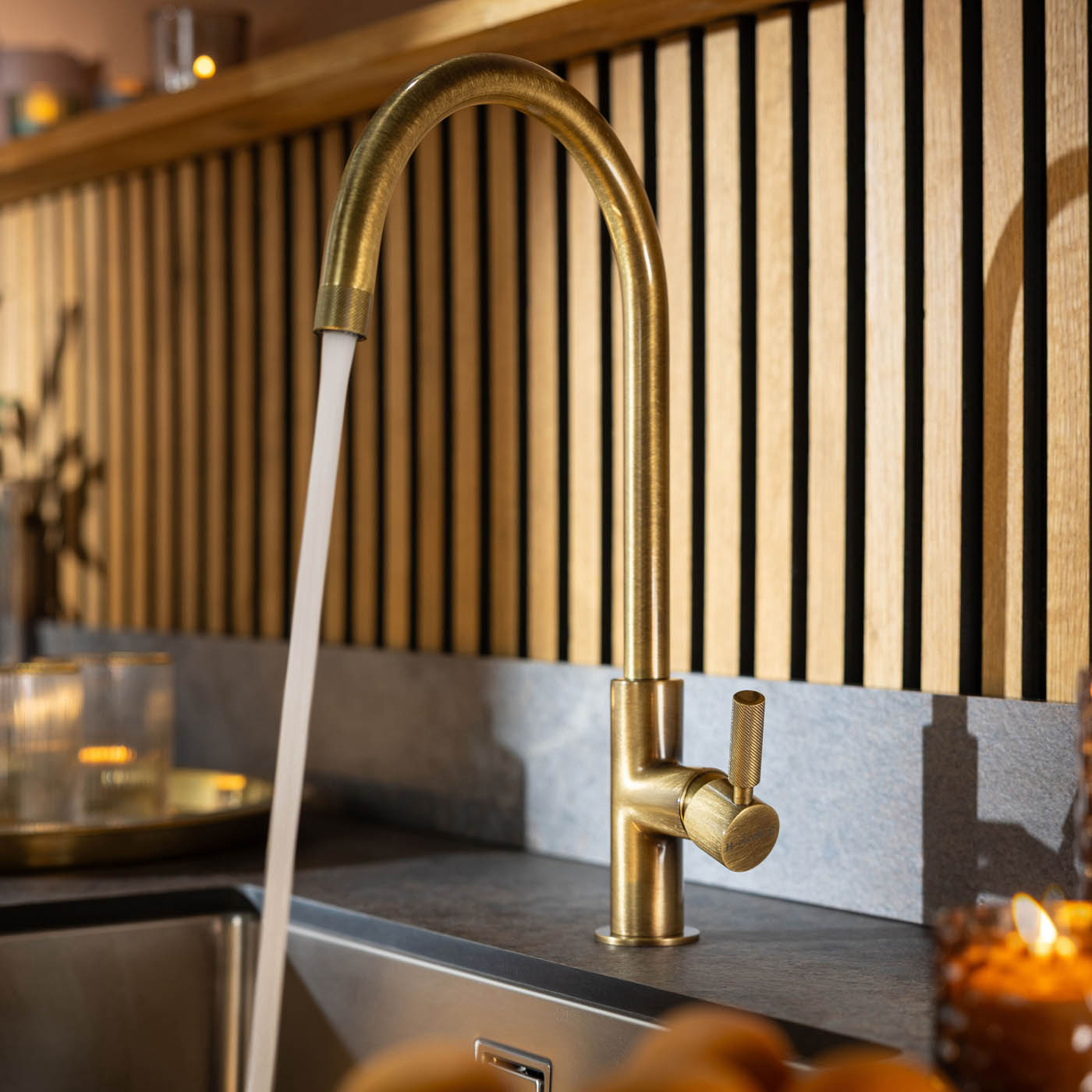 Abode Kitchen Sink Tap Knurle Antique Brass Effect Side Lever Swan Neck Faucet - Image 4