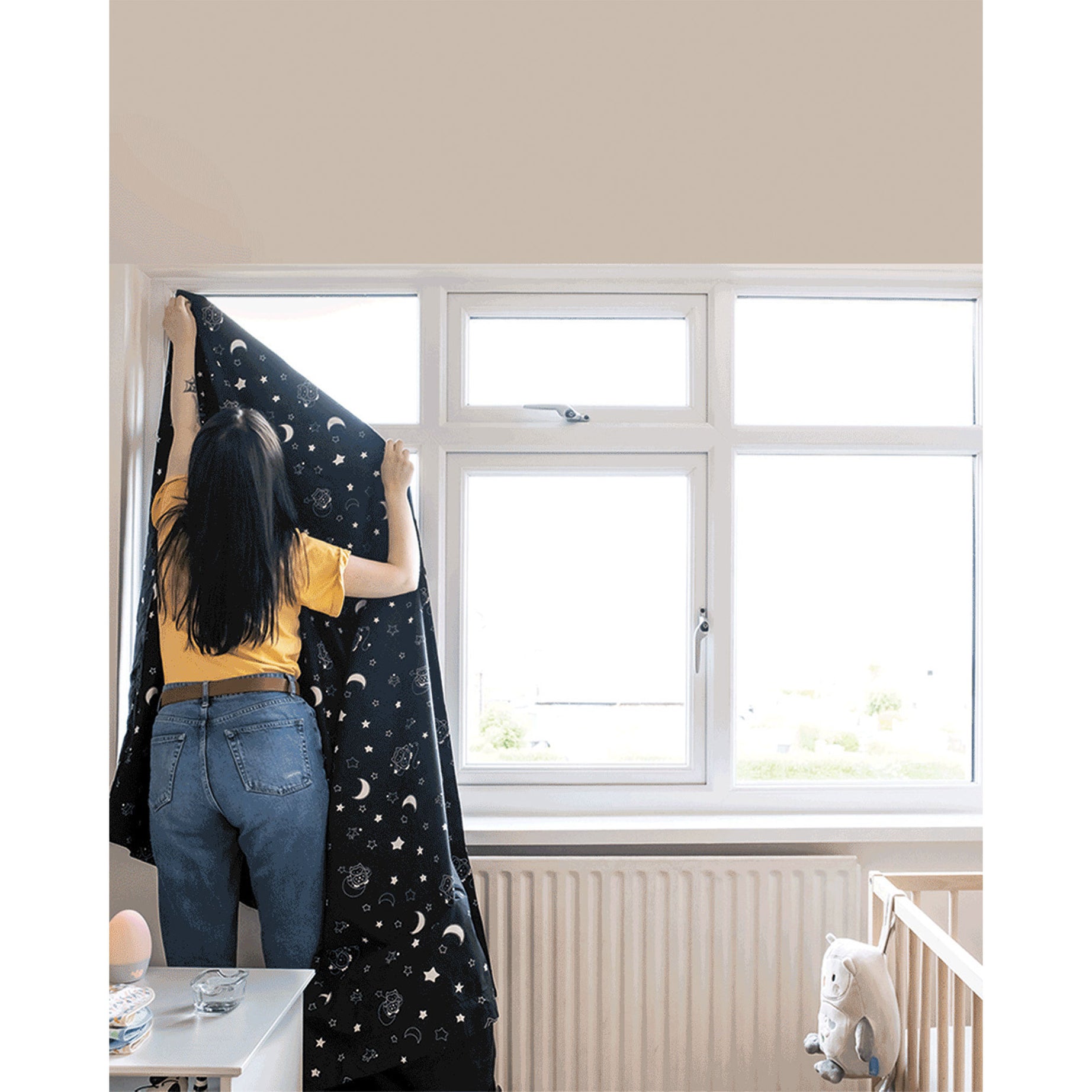 Tommee Tippee Portable Blackout Blind with Suction Cups Regular 125 x 99cm - Image 3