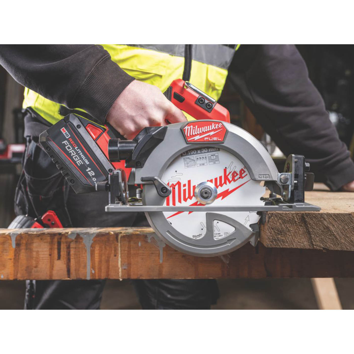 Milwaukee Circular Saw M18FCS66GR3-0 FUEL Gen 3 Cordless 18V Li-Ion Body Only - Image 2