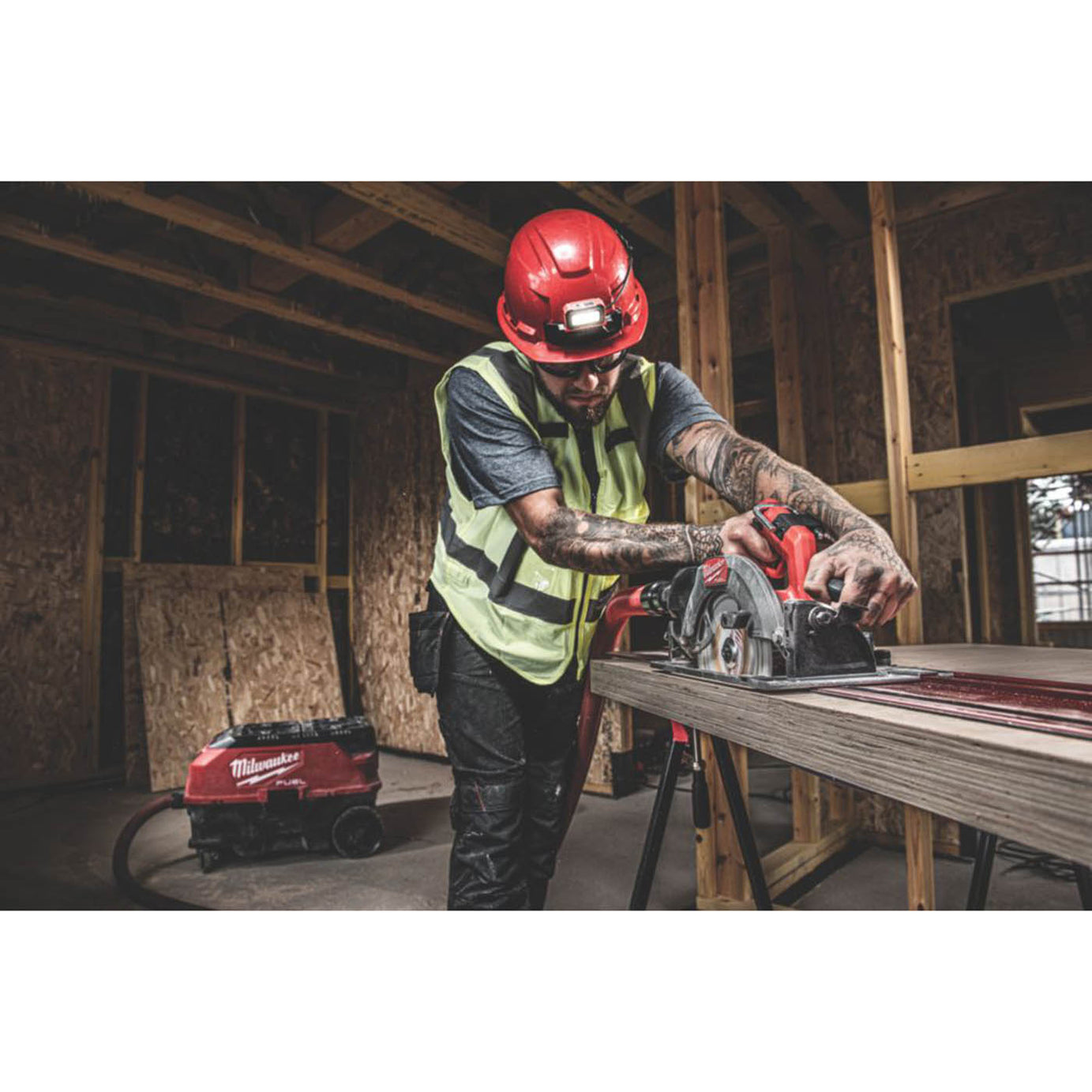 Milwaukee Circular Saw M18FCS66GR3-0 FUEL Gen 3 Cordless 18V Li-Ion Body Only - Image 3