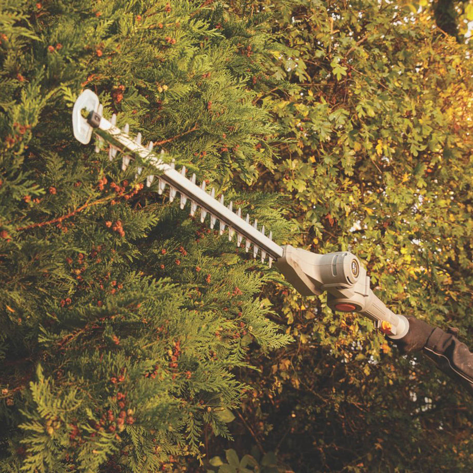 Titan Pole Hedge Trimmer Cordless 45cm 18V Li-Ion TXP Telescopic - Body Only - Image 4