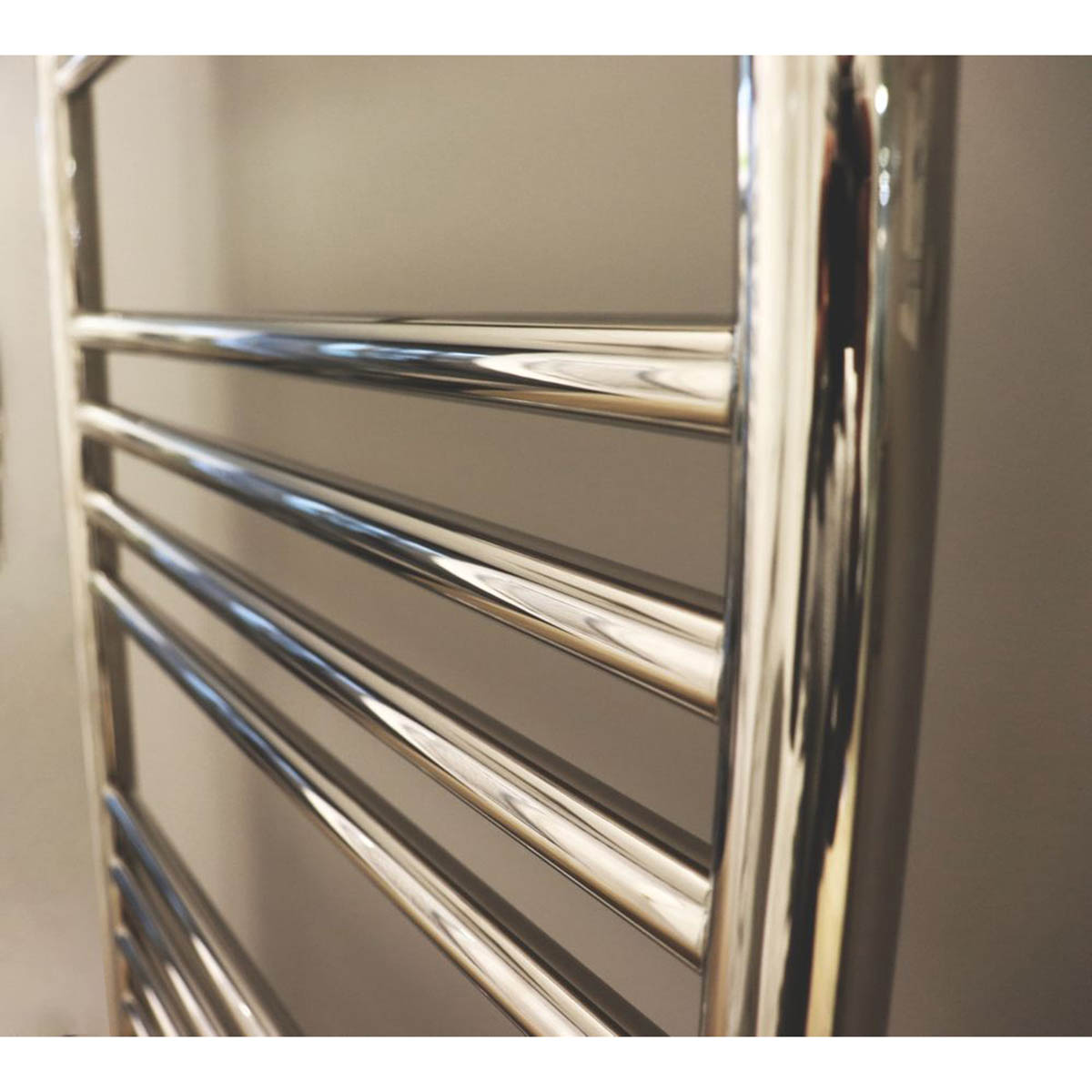 Towelrads Towel Rail Radiator Chrome Flat Tubular Warmer 1400 x 400mm 1122BTU - Image 3