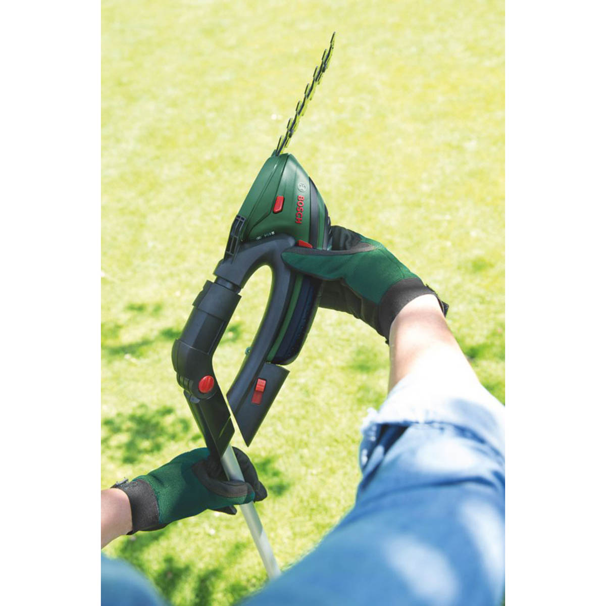 Bosch Grass & Shrub Shear Trimmer 3.6V 1.5Ah Li-Ion Cordless Compact Lightweight - Image 4