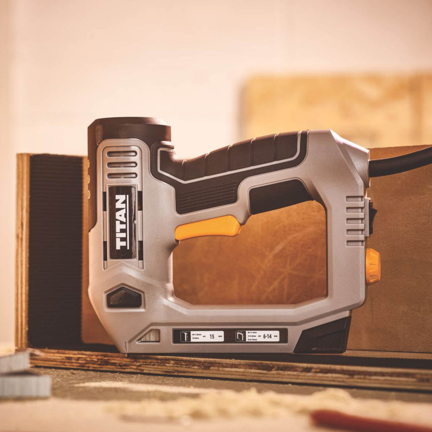 Titan Nail Gun Stapler Electric TTB968NST Second Fix 15mm Soft Grip Handle - Image 5
