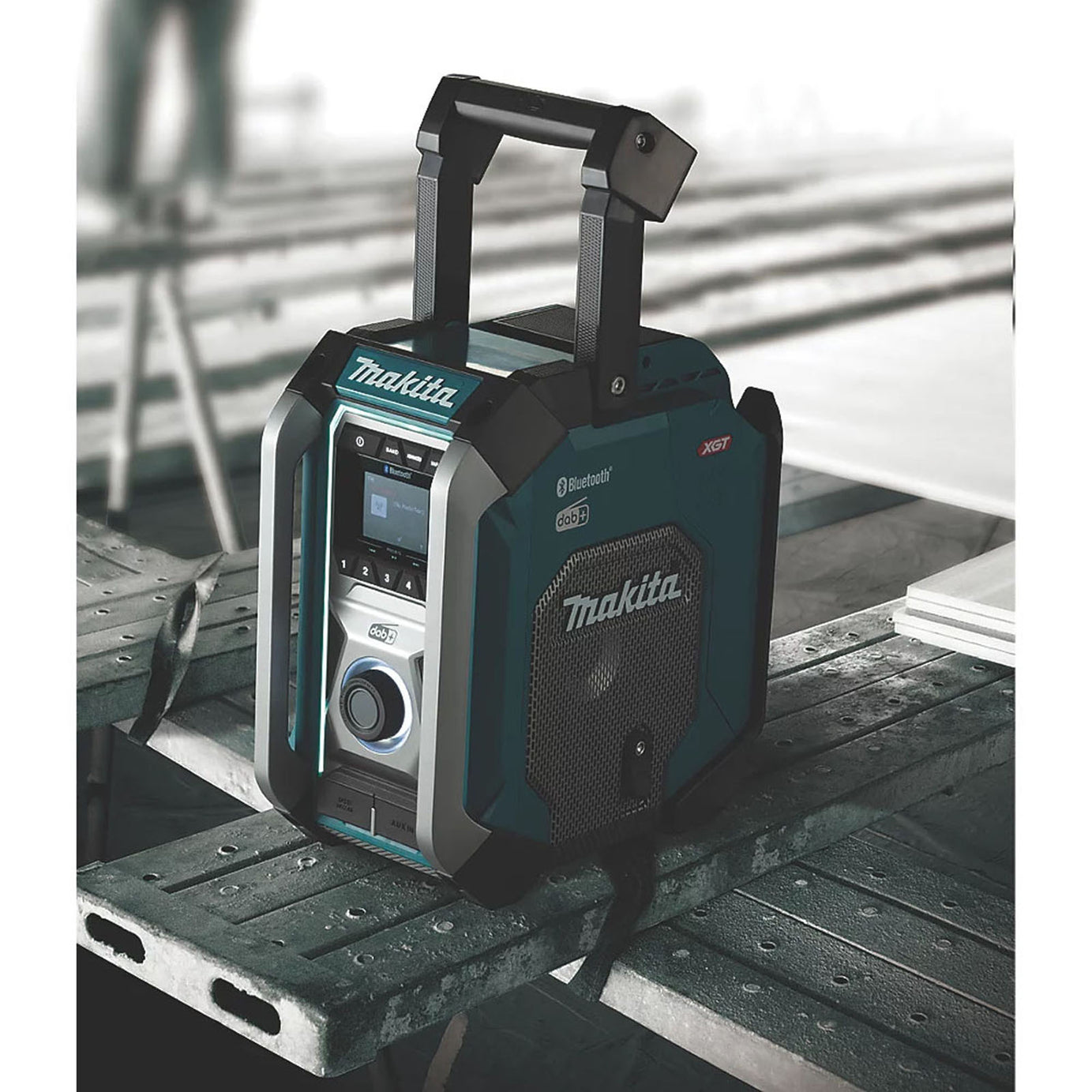 Makita Job Site Radio 12/18/40V 230V MR007GZ Bluetooth DAB+/FM IP65 Body Only - Image 5