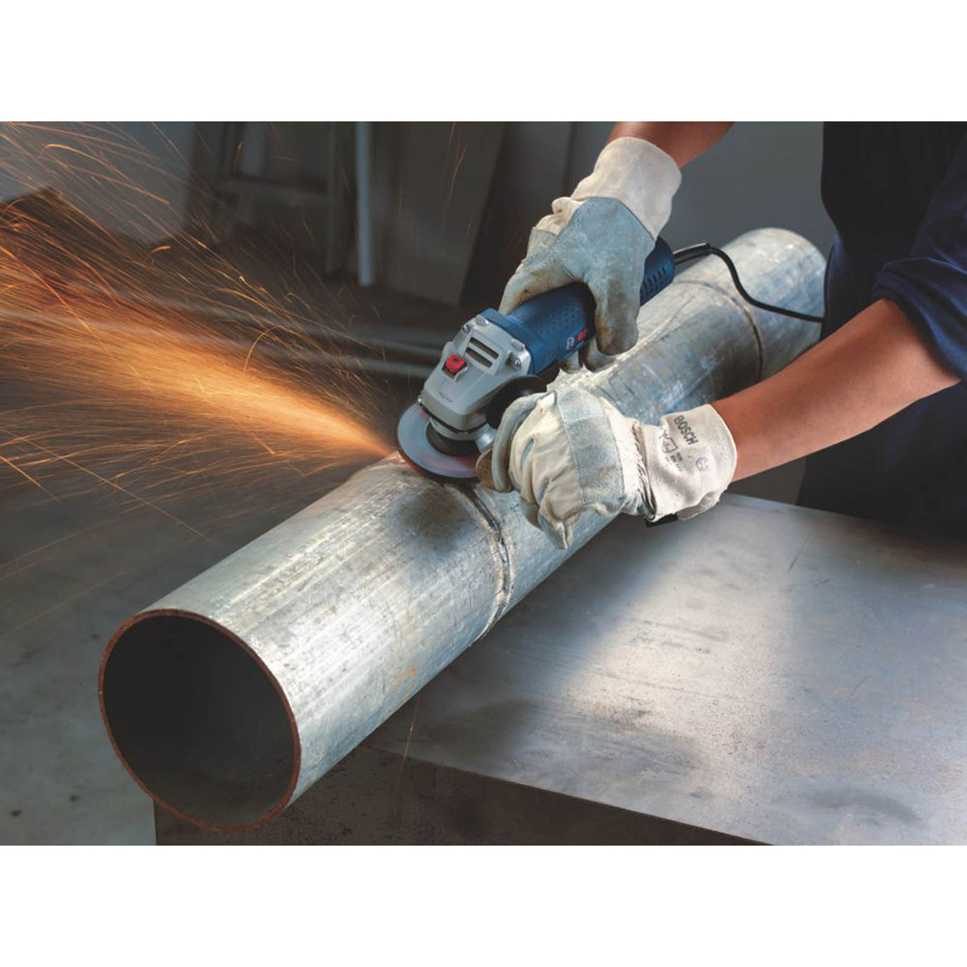 Bosch GWS 7-115 720W 4 1/2"  Electric Angle Grinder 240V - Image 5