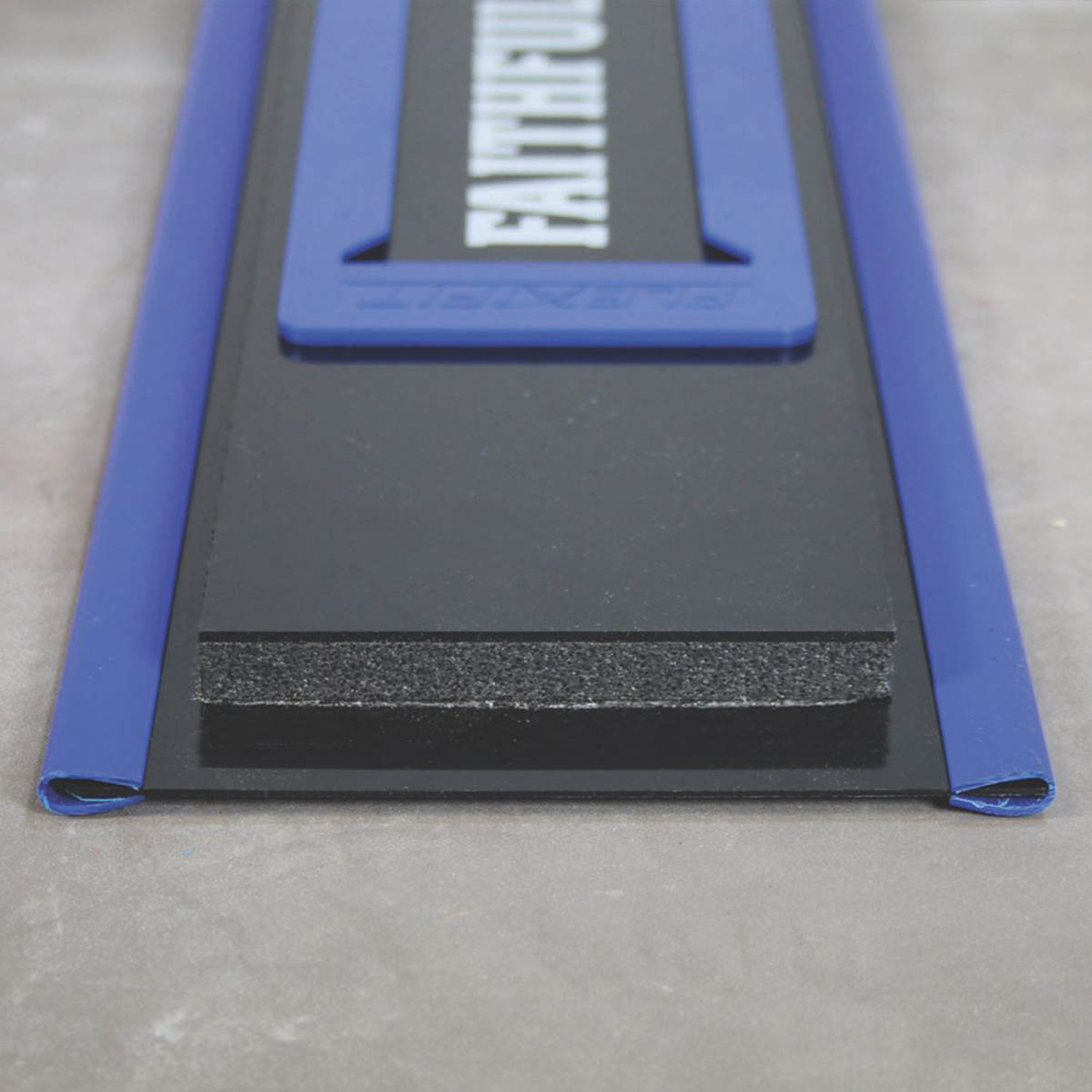 Faithfull Plastering Trowel Blade 20" 508mm FAIPFLEX20 - Image 4