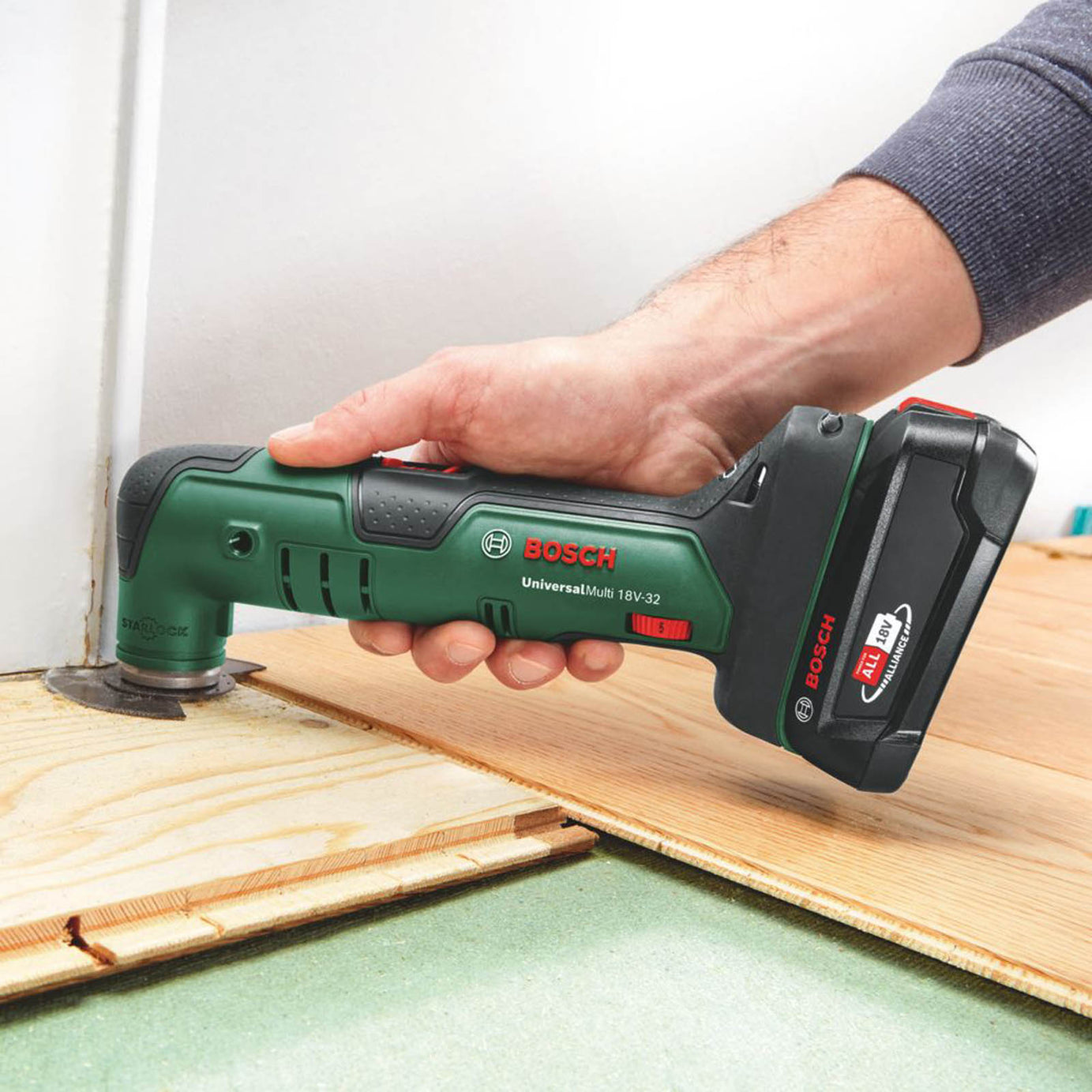 Bosch Multi Tool Cordless 18V Li-Ion UniversalMulti 18V-32 Soft Grip Body Only - Image 3