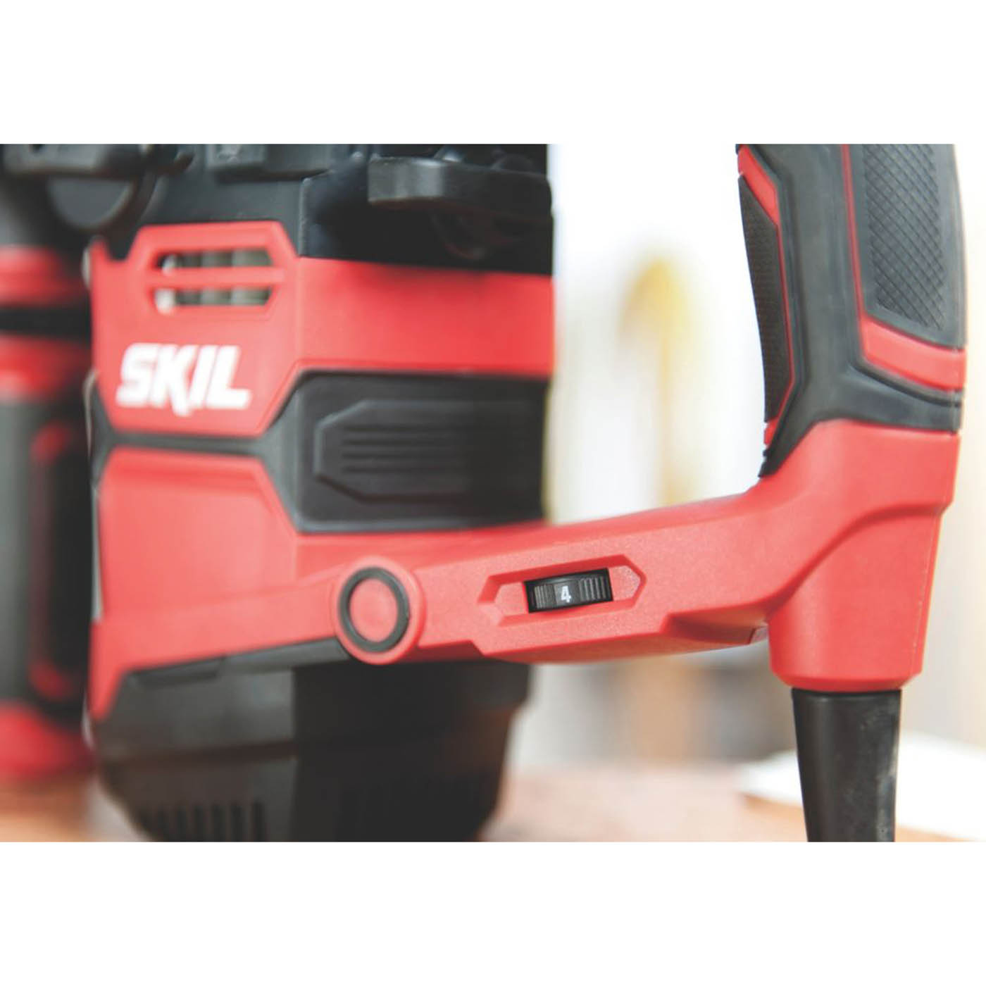 Skil Rotary Hammer Drill Electric RH1U1781GB SDS Plus Heavy Duty Soft Grip 1500W - Image 4