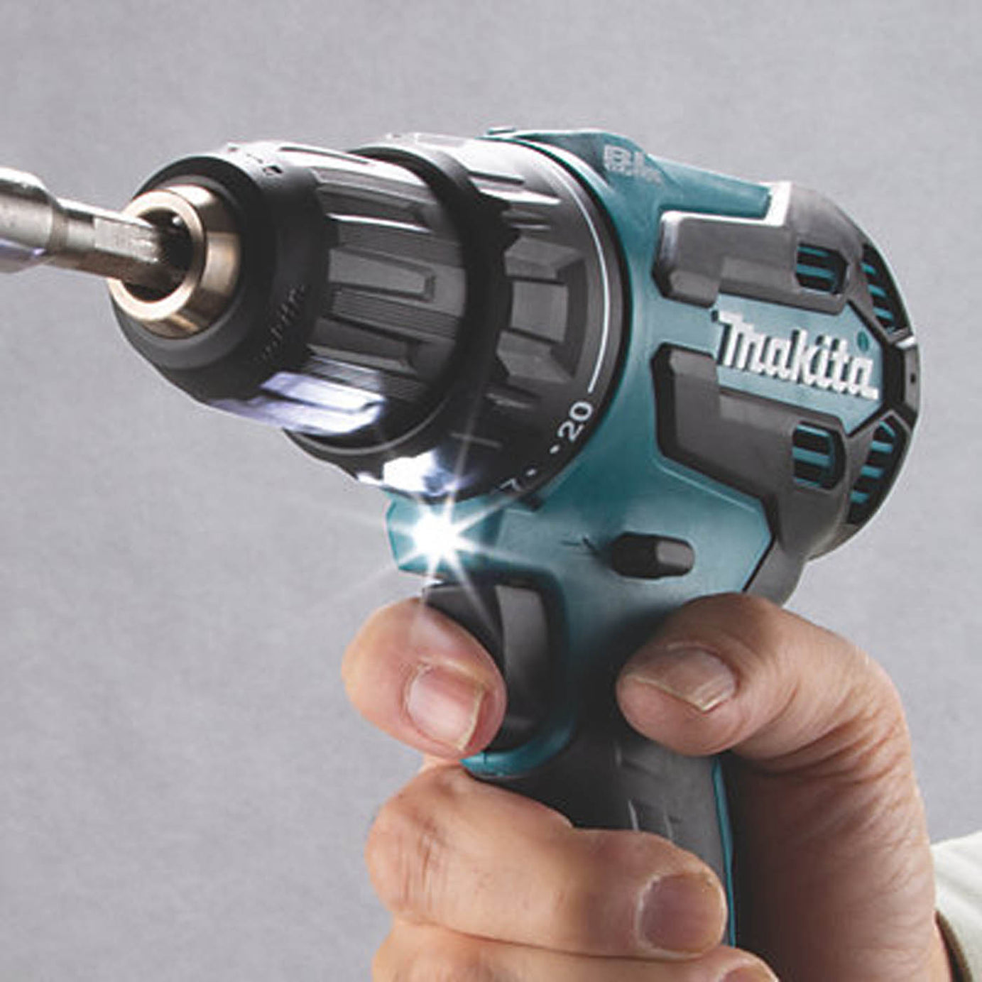 Makita DHP490SFX2 18V 1 x 3.0Ah Li-Ion LXT Cordless Combi Drill & Drill Bit Set - Image 4
