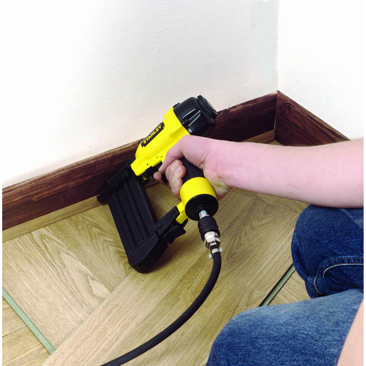 Stanley 18g Brad Nailer - Image 2